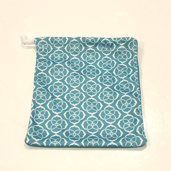 Kendra Scott Jewelry Bag - Picture 4 of 8